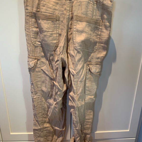 American Eagle Hi-rise - Picture 2 of 10